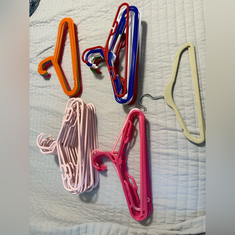 44 Colorful Kids Hanger Set